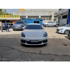 20년식 포르쉐 파나메라