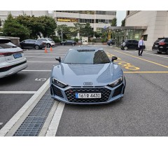 23년식 아우디 R8 쿠페