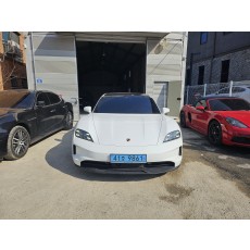 25년식 포르쉐 타이칸