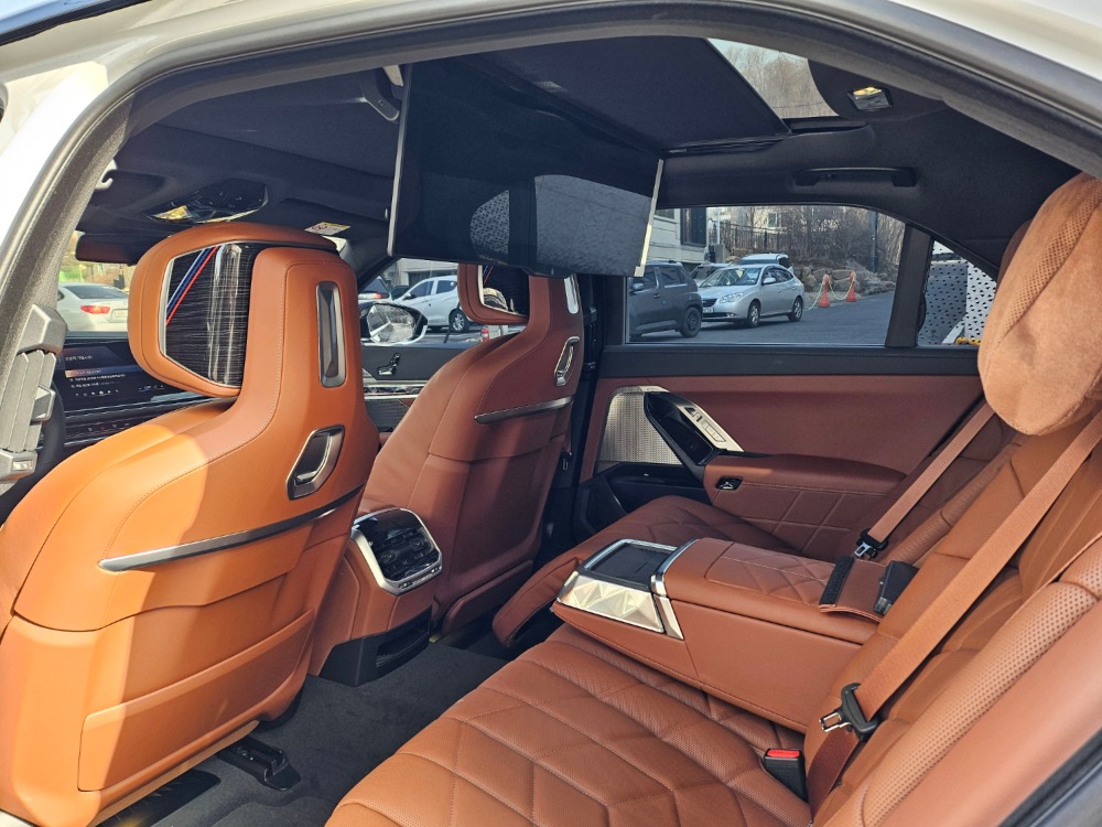 25년식 BMW 740i