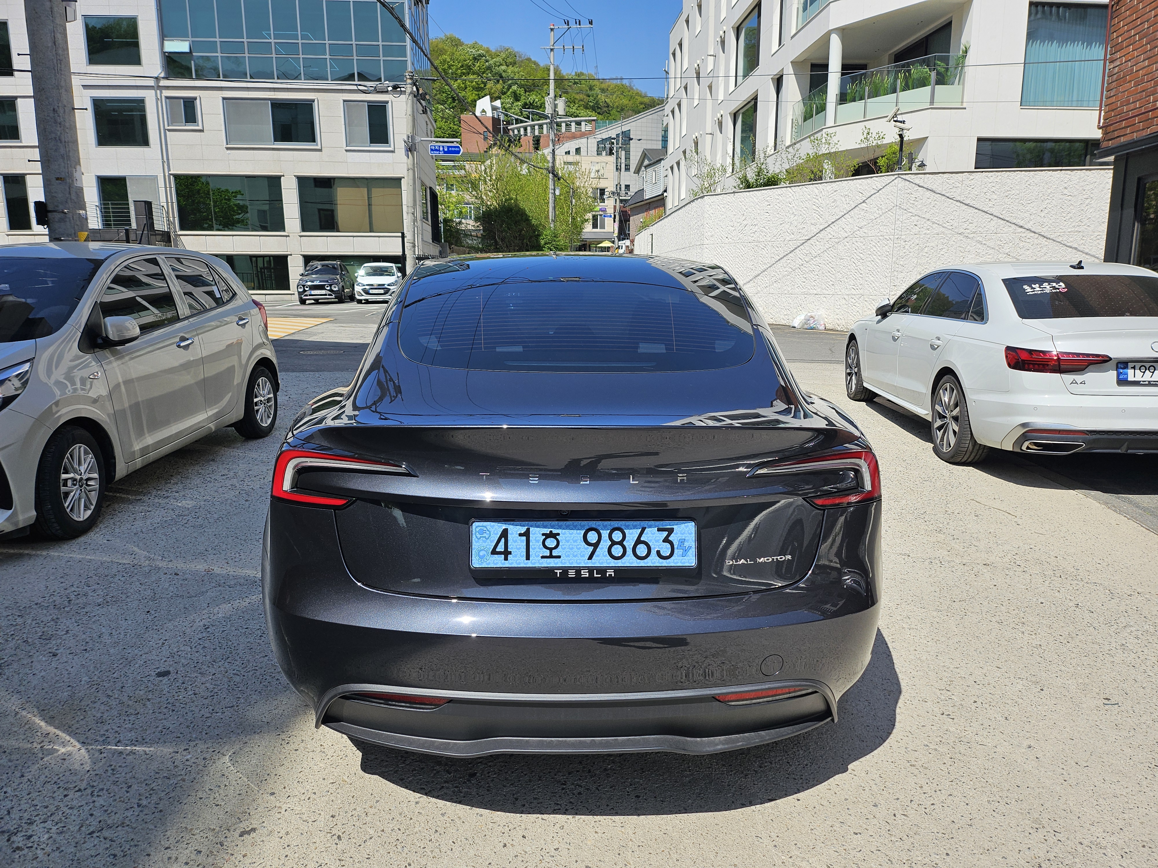 25년식 테슬라 모델3 하이랜드