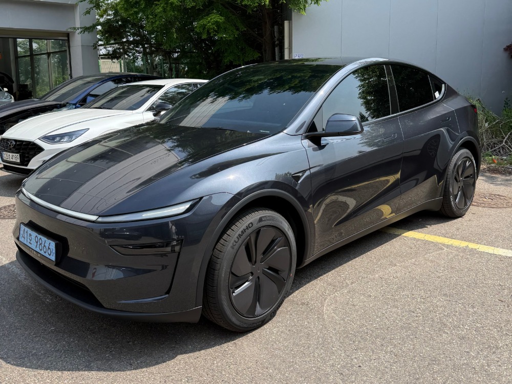 25년식 테슬라 모델Y 주니퍼