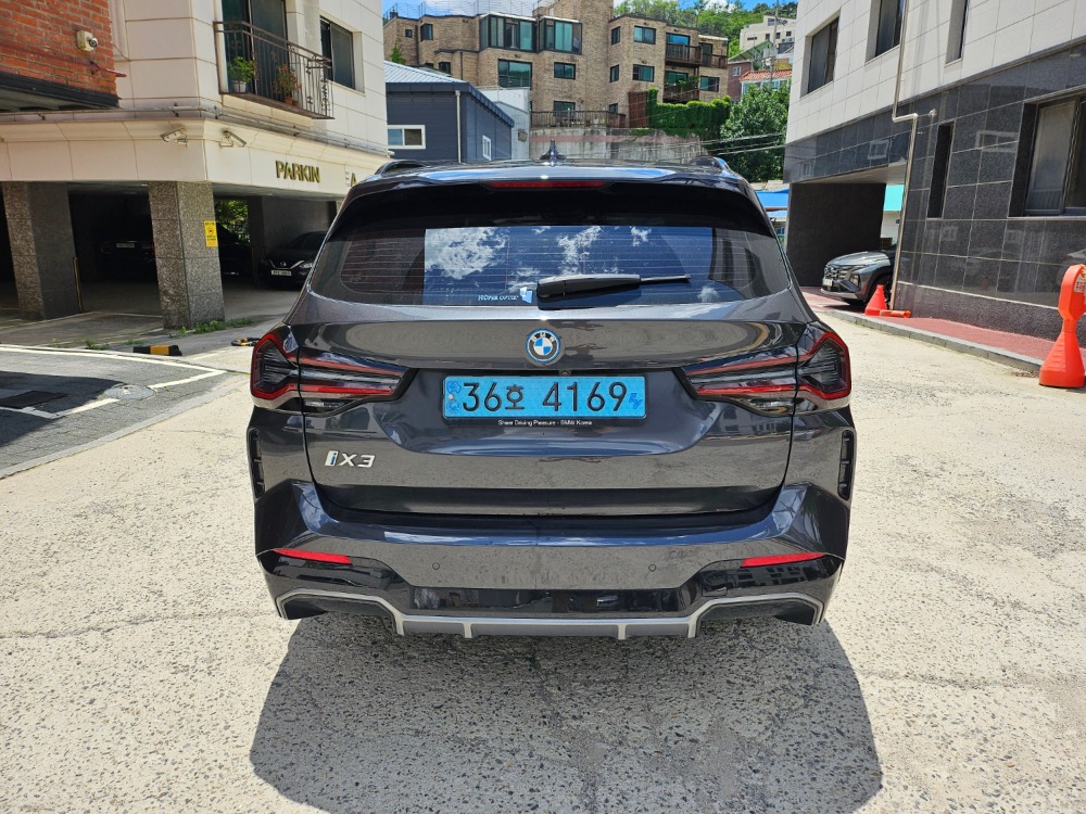 24년식 BMW IX3