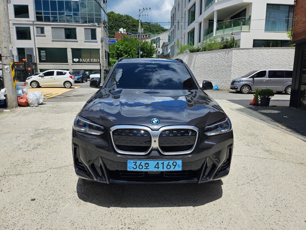 24년식 BMW IX3