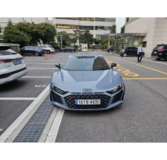 24년식 아우디 R8 쿠페 (월렌트)