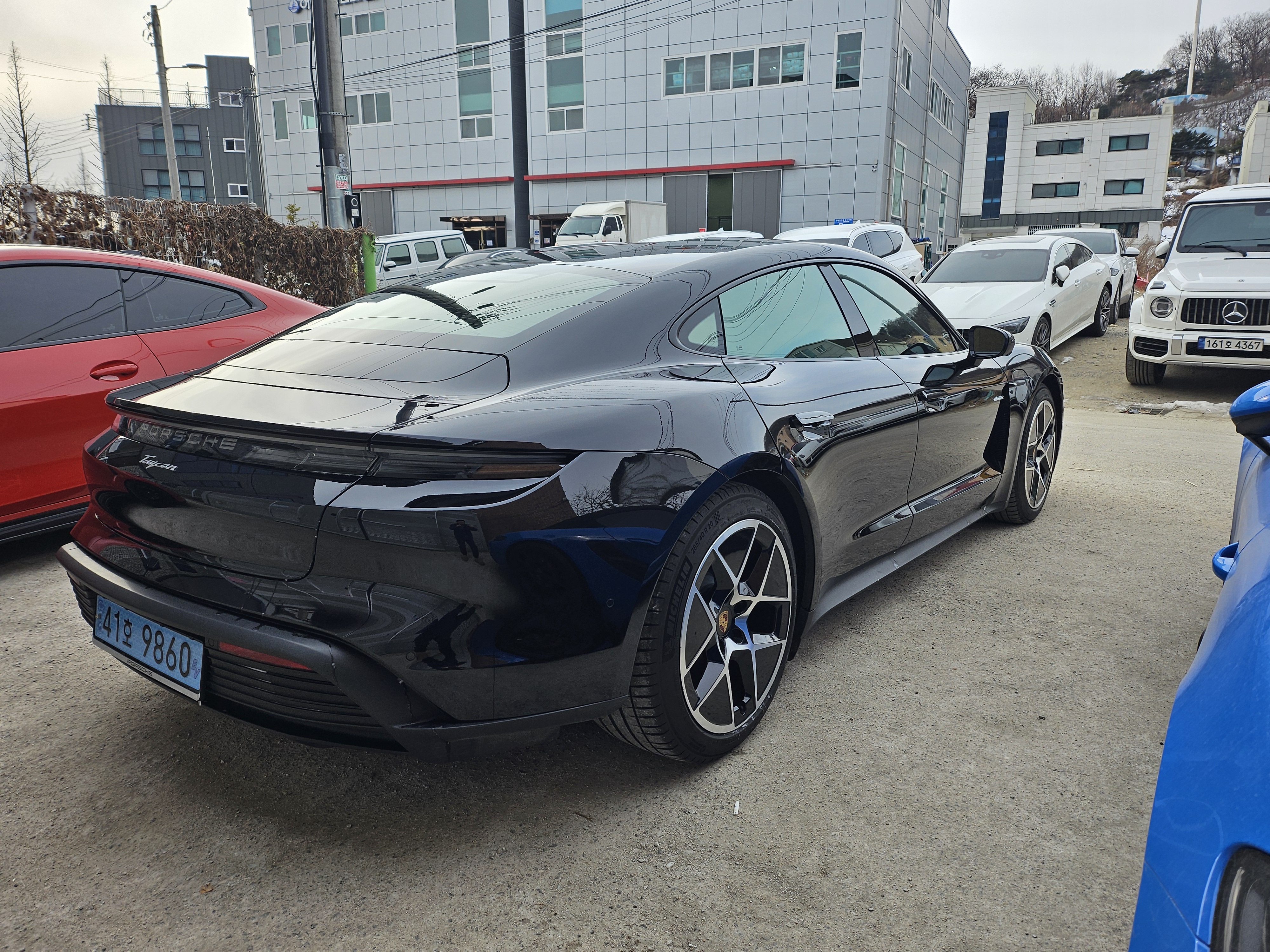 25년식 포르쉐 타이칸